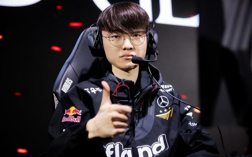 Dragon Ranger Gaming 和 EDward Gaming 领先他们的小组 - VCT 2025： 中国阶段 1